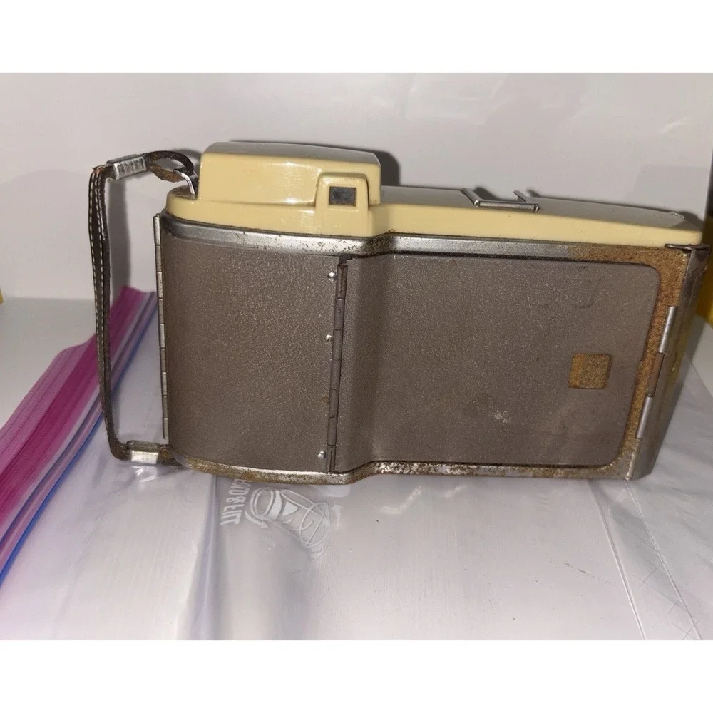 Vintage Highlander Polaroid Land‎ Camera Model 80A 1950s PROP